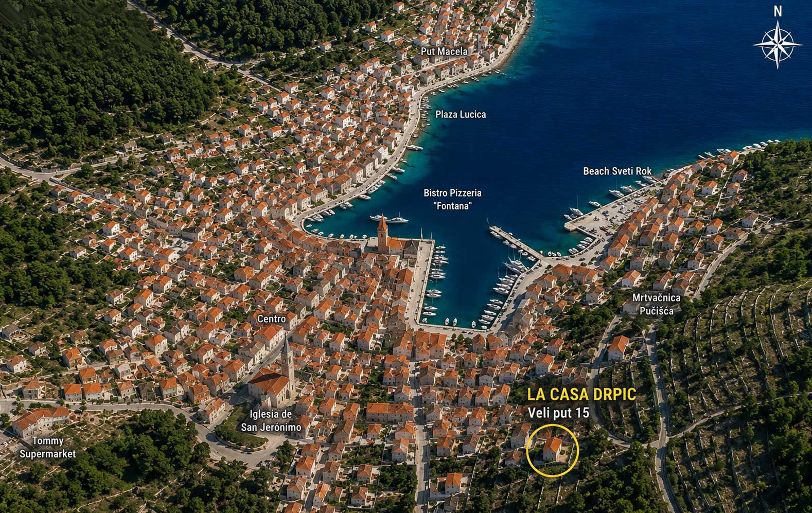 Vista satelital del pueblo de Pučišća
