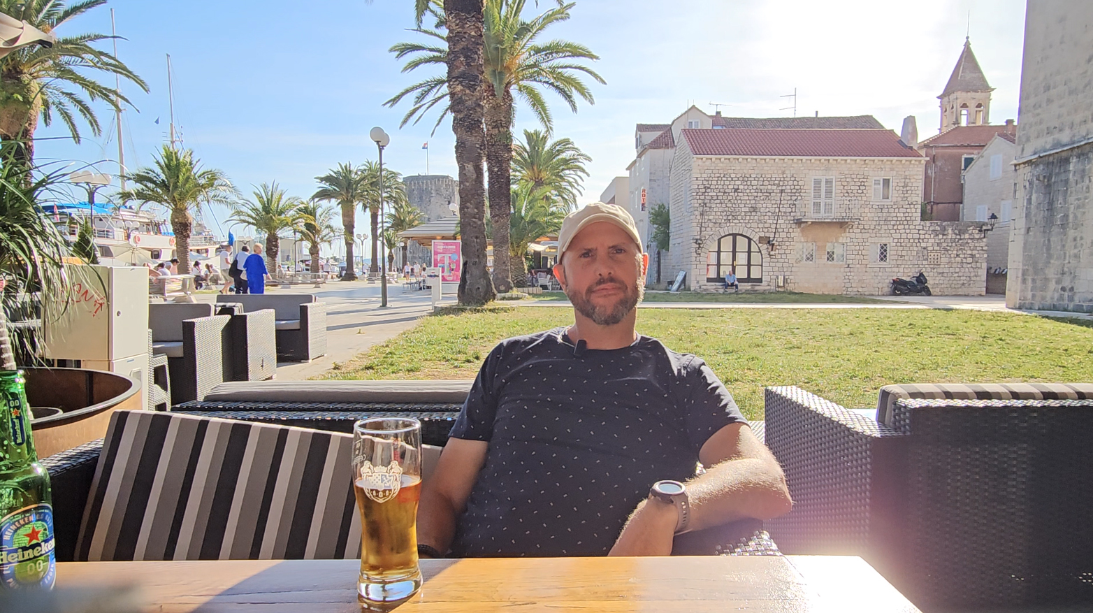 Tin Bojanić durante entrevista en Trogir